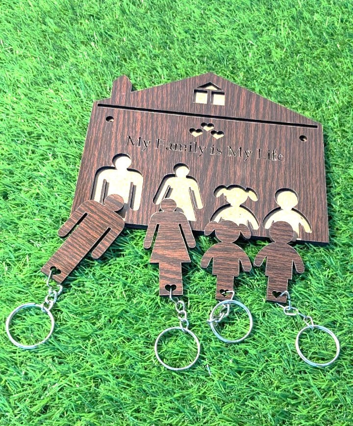 Wall Hanging Keychain Holder with 4 Family Member Keychains -(P1)
